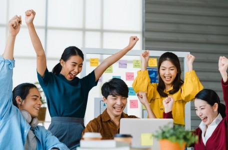 Strategi Sukses 2025: Menaklukkan Dunia Bisnis yang Terus Berubah
